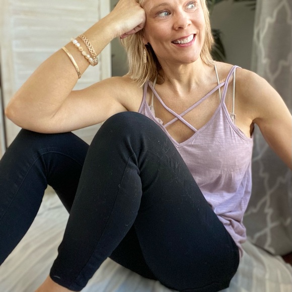 LAST! Victoria Skinny Black Jeans - Picture 2 of 10